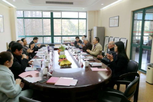 上海市教育决策咨询委员会的技术服务支持体系